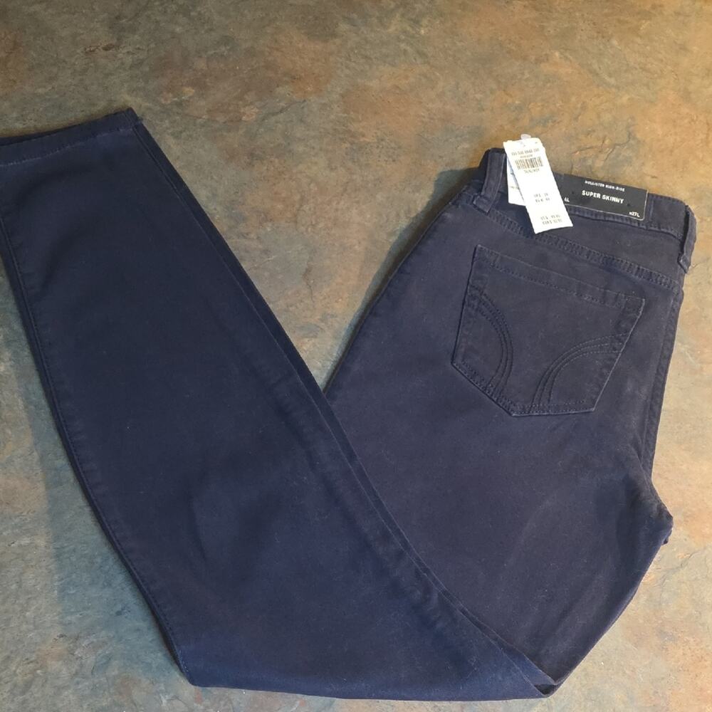 Hollister Super Skinny Jeans in Navy Blue